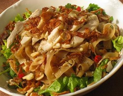 banh da do tron thit ga chua ngot banh da do tron thit ga chua ngot