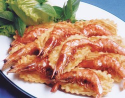 tomchiennuoccotdua tomchiennuoccotdua