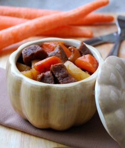 thitbohamkhoaitaycarot thitbohamkhoaitaycarot