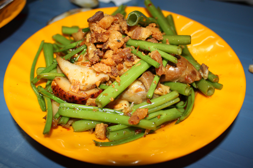 oc-khe-xao-rau-muong