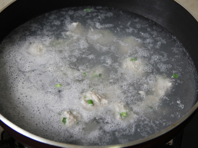 Nấu canh chả cá kỳ công mà ngon tuyệt 5 Nấu canh chả cá kỳ công mà ngon tuyệt 5