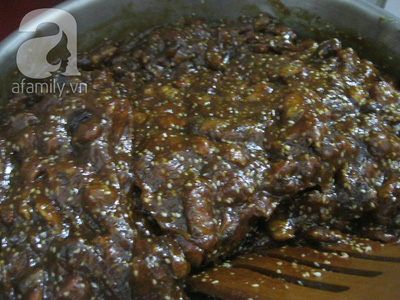 Me ngào đường cực ngon chuẩn bị đón mùa hè 16 Me ngào đường cực ngon chuẩn bị đón mùa hè 16