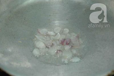 Ngon miệng đã thèm với công thức mỳ Quảng cực đơn giản 12