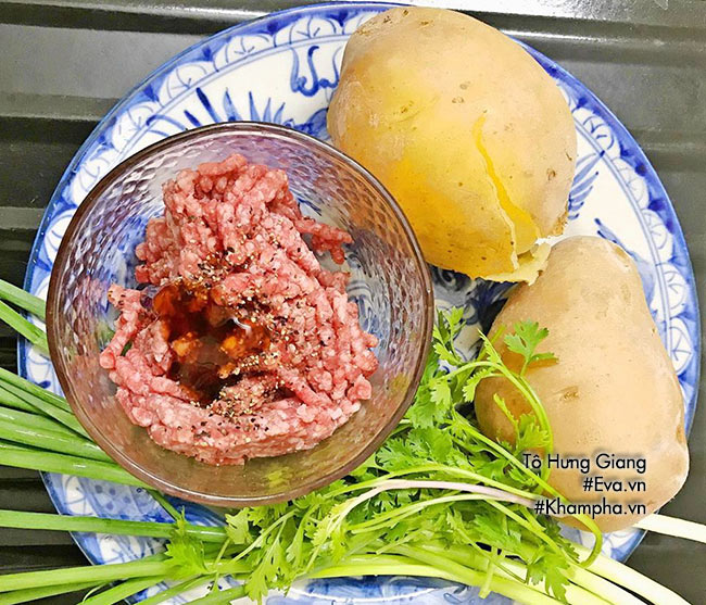 sup khoai tay boc thit bo doc dao, ca nha bat ngo khi an - 1