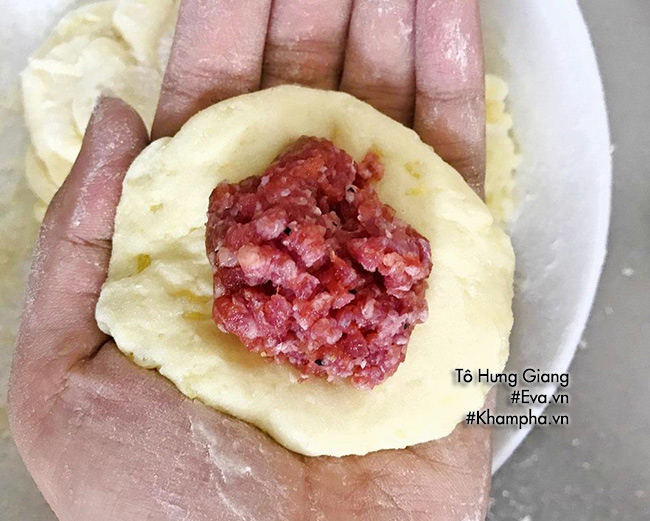 sup khoai tay boc thit bo doc dao, ca nha bat ngo khi an - 5