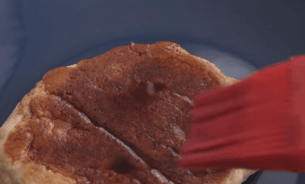 Thử ngay phiên bản tiramisu pancake sang chảnh nhưng rất dễ làm - Ảnh 8. Thử ngay phiên bản tiramisu pancake sang chảnh nhưng rất dễ làm - Ảnh 8.