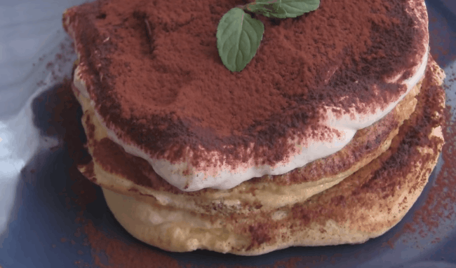 Thử ngay phiên bản tiramisu pancake sang chảnh nhưng rất dễ làm - Ảnh 9. Thử ngay phiên bản tiramisu pancake sang chảnh nhưng rất dễ làm - Ảnh 9.