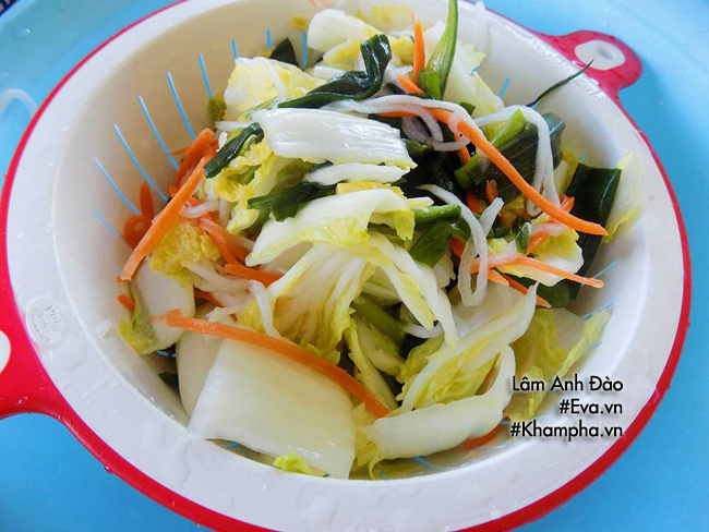 Làm kim chi cải thảo tại nhà theo cách này, đảm bảo hàng quán còn chịu thua - 6