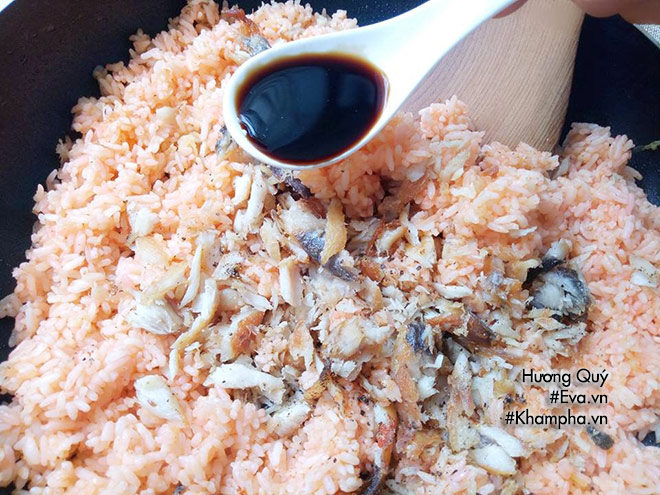Cách làm món cơm chiên cá mặn cực ngon - 6