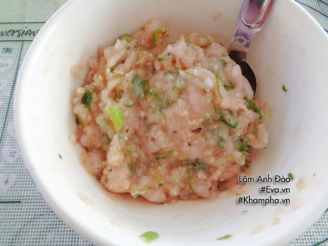 Mẹ làm đậu hũ nhồi thịt chiên giòn, nhìn thôi đã 'chảy nước miếng' - 3