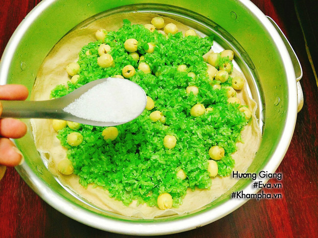 Nhân mùa sen, mẹ vào bếp làm xôi lá dứa hạt sen đãi cả nhà bữa sáng - 7