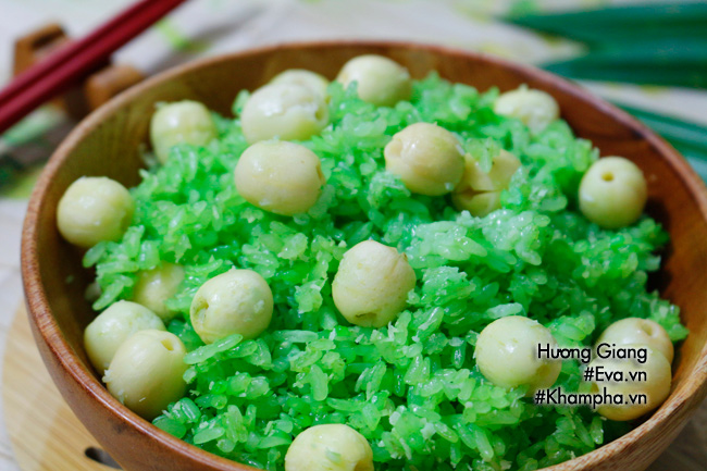 Nhân mùa sen, mẹ vào bếp làm xôi lá dứa hạt sen đãi cả nhà bữa sáng - 9