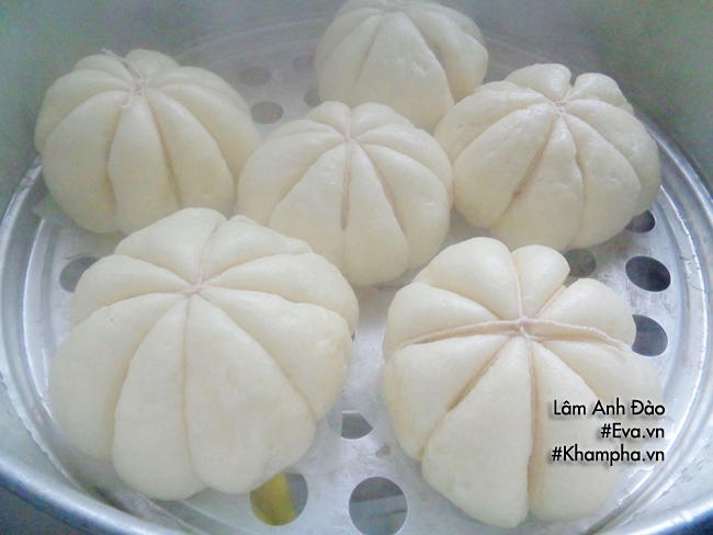 Cách làm bánh bao trứng muối ăn sáng chẳng cần ra hàng - 8