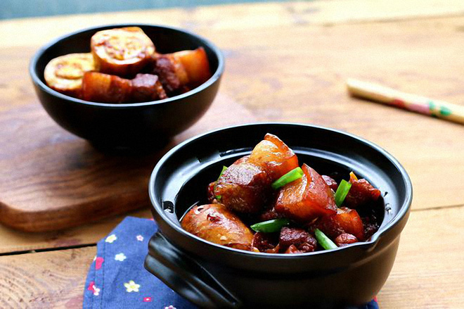 Mẹo nhỏ để có món thịt kho trứng ngon hết xảy - Ảnh 5. Mẹo nhỏ để có món thịt kho trứng ngon hết xảy - Ảnh 5.