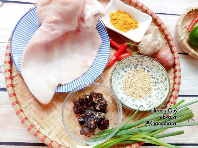 Cách làm tai heo sốt me giòn sần sật, ngon đến miếng cuối cùng - 1