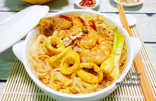 Tự làm mì Quảng hải sản thơm ngon kích thích vị giác - 18