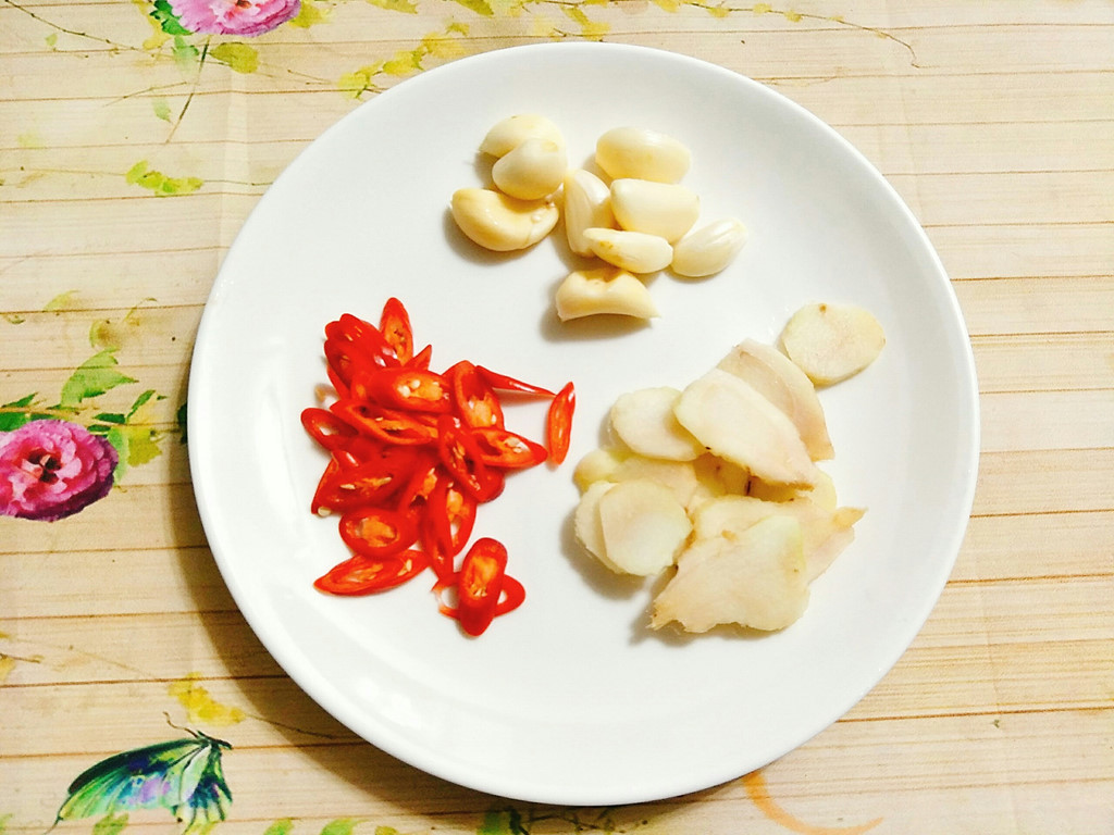 Cà pháo muối chua cay hình ảnh 4 Ca phao muoi chua cay hinh anh 4