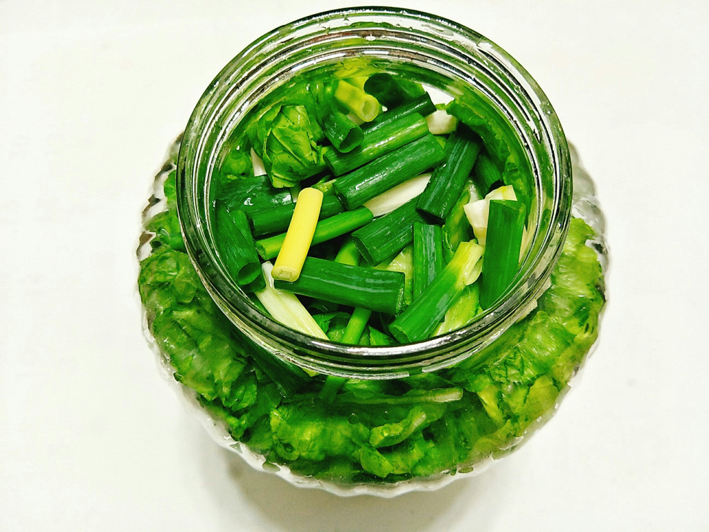 Dưa cải muối chua - món ngon quen thuộc trong bữa ăn người Việt hình ảnh 6 Dua cai muoi chua - mon ngon quen thuoc trong bua an nguoi Viet hinh anh 6