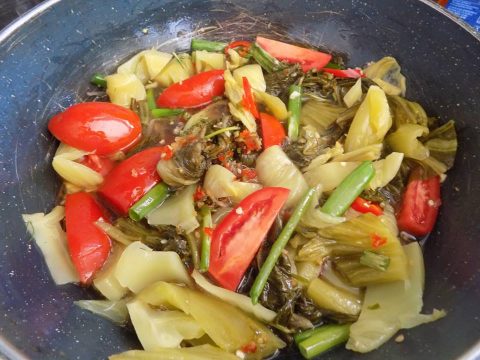 cá om dưa cải chua 4