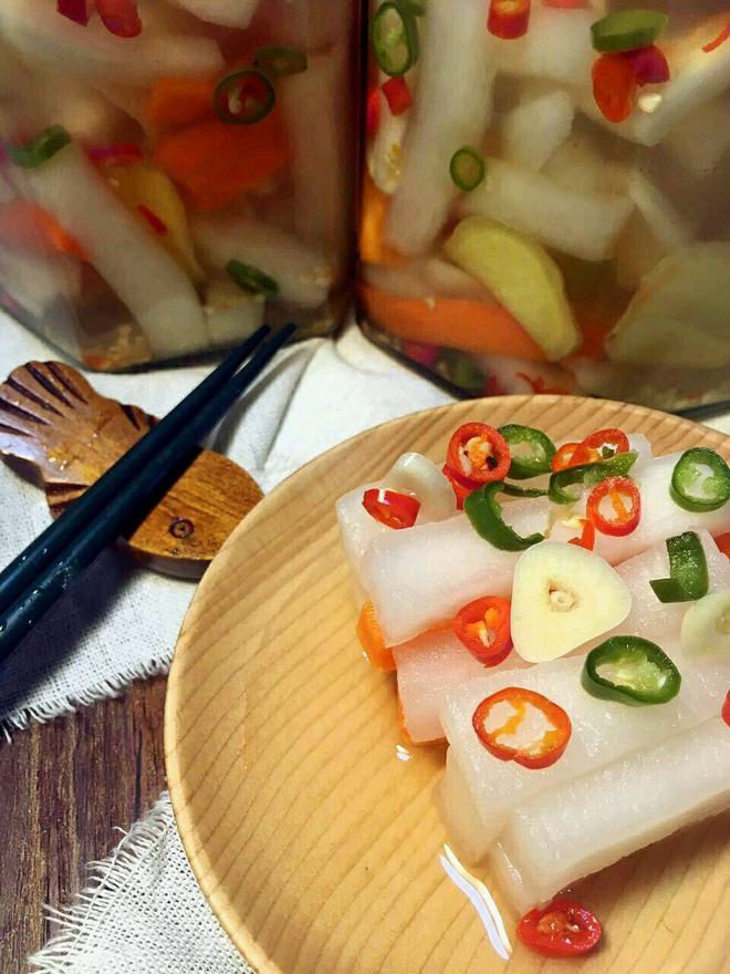 Mách bạn cách làm củ cải ngâm chua ngọt cực ngon - Ảnh 5. Mách bạn cách làm củ cải ngâm chua ngọt cực ngon - Ảnh 5.