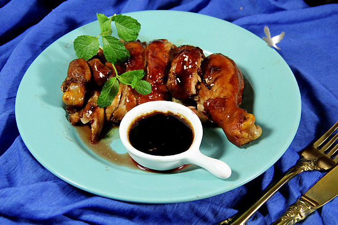 Gà rim xì dầu đậm đà mềm ngon thế này thì bao nhiêu cơm cũng hết bay - Ảnh 5. Gà rim xì dầu đậm đà mềm ngon thế này thì bao nhiêu cơm cũng hết bay - Ảnh 5.