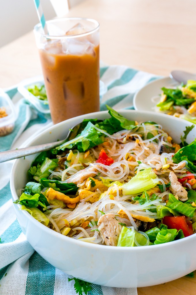 Công thức làm món bún trộn kiểu Thái vạn người mê - Ảnh 6. Công thức làm món bún trộn kiểu Thái vạn người mê - Ảnh 6.